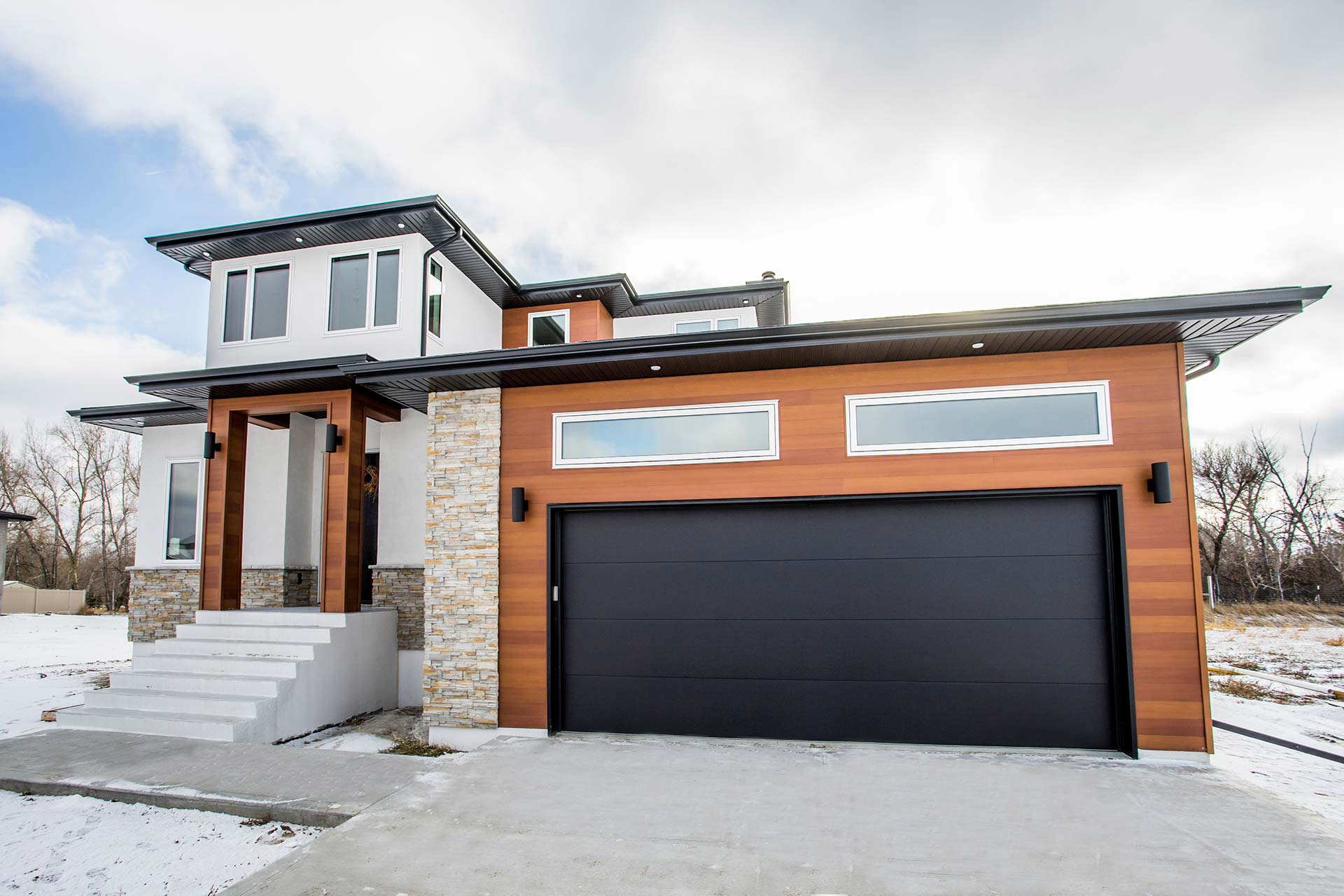 Belamour Homes - Sarah's Cove Custom Home - Exterior Garage