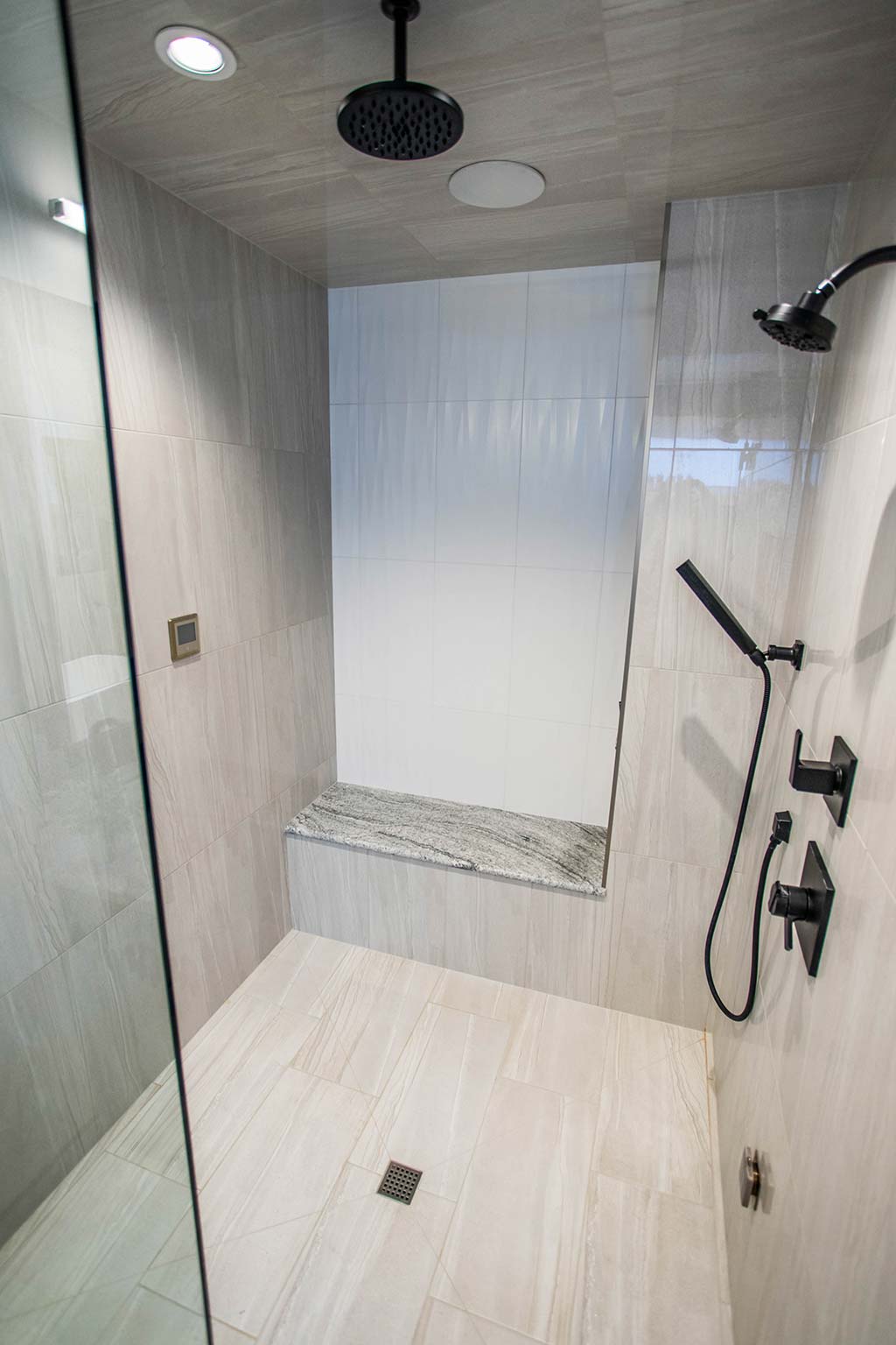 Belamour Homes - White City Motherwell Drive II Custom Home - Shower